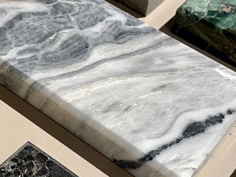 How to use the unique texture and color of marble for home decoration